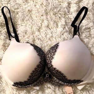 Brand New VS BOMBSHELL Add-2-Cups Push-Up Bra